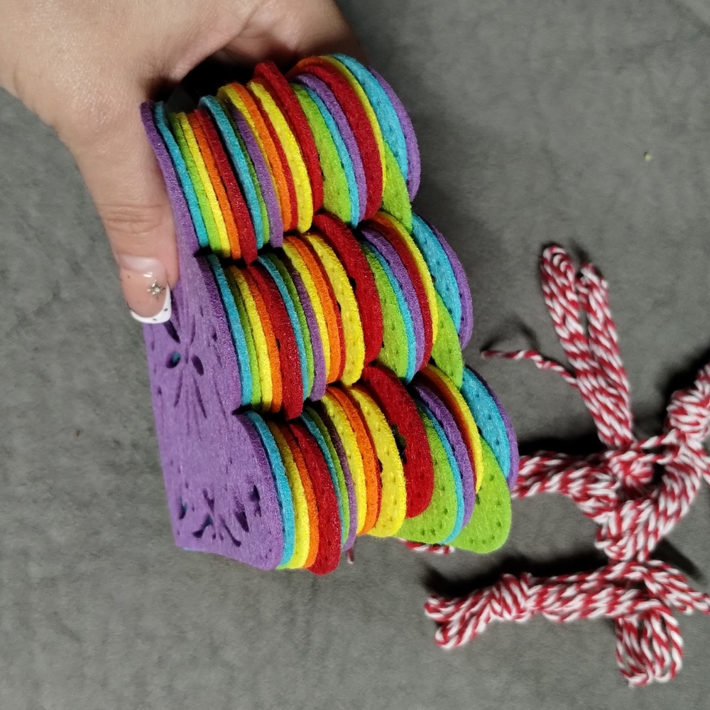 Colorful Felt Banner Set - Picture 3 of 4